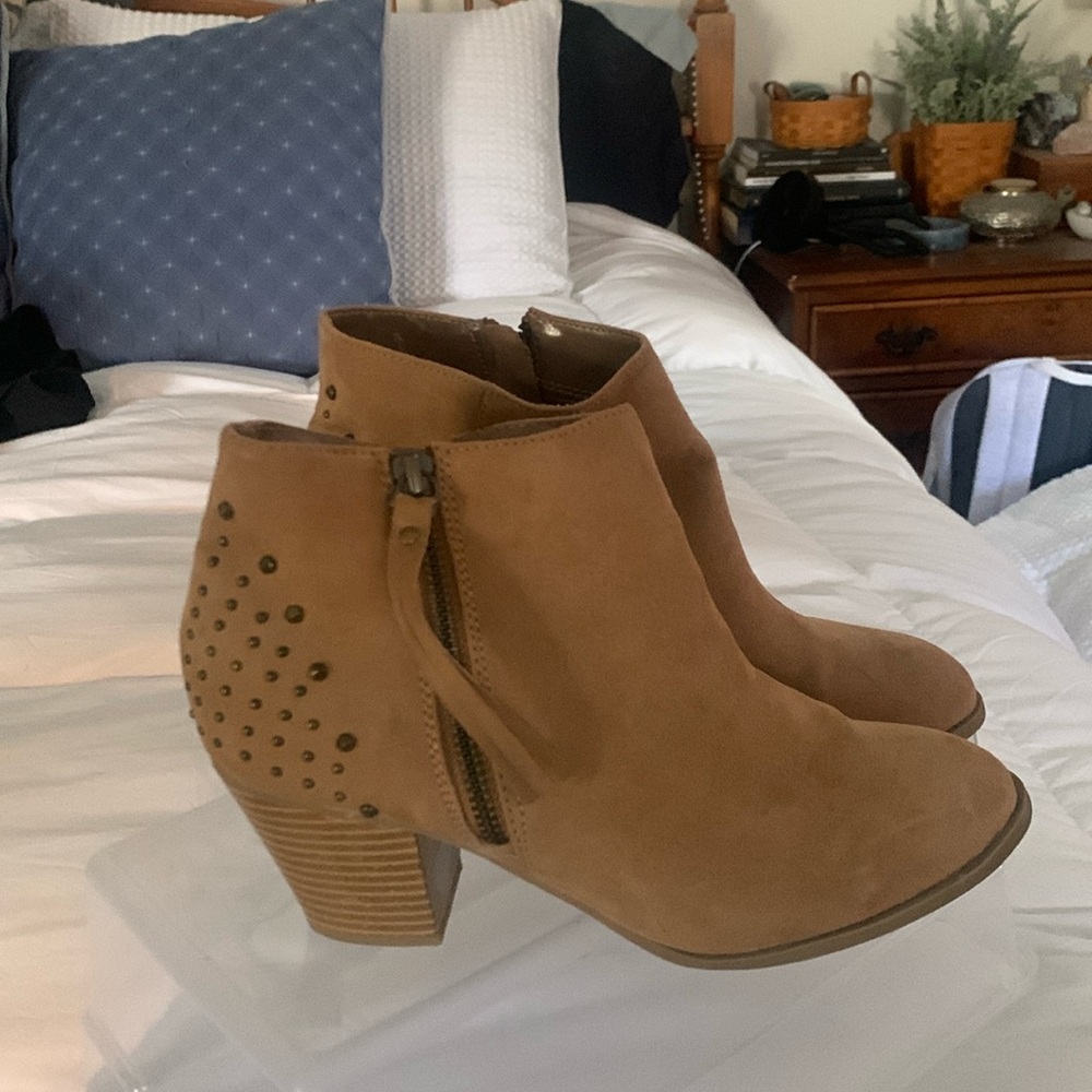 Expressss suede tassel boots